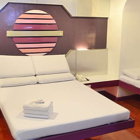 Astrotel Guadalupe Mandaluyong Zewnętrze zdjęcie